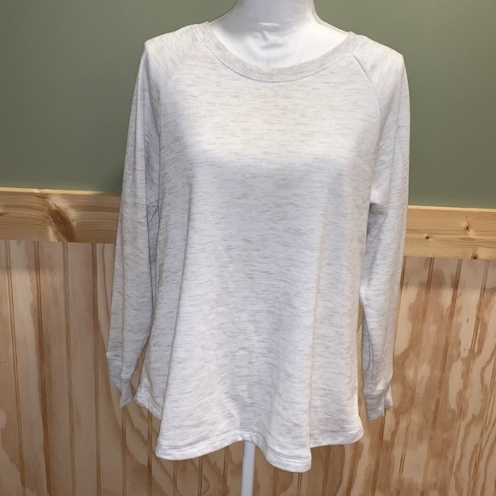 Xhilaration Oatmeal heathered sweater shirt   3/$20 or 4/$25
